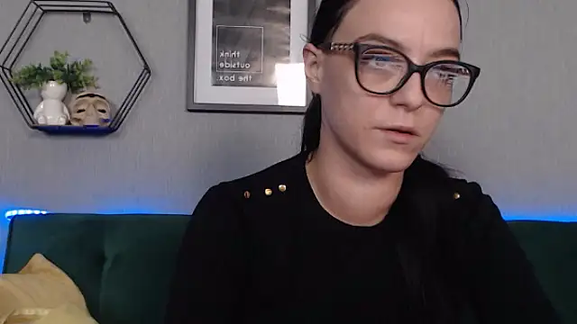 Snapshot of IzabelllNoir chatting on January 2025 08:46:02 AM IzabelllNoir online show from January 2025 08:46:02 AM