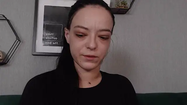 Snapshot of IzabelllNoir chatting on February 2025 09:17:02 AM IzabelllNoir online show from February 2025 09:17:02 AM