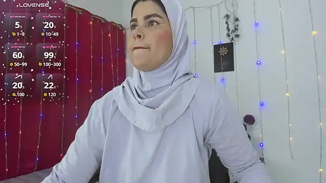 AishaAmin  online show from April 2026 12:27:01 PM