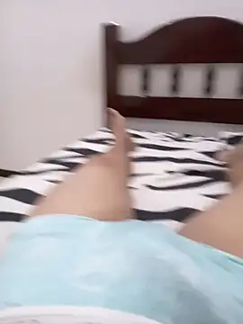 maikinhopL online show from February 2025 04:05:01 AM