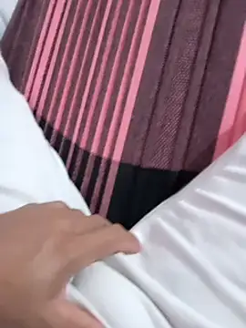 maikinhopL online show from March 2025 04:03:01 AM