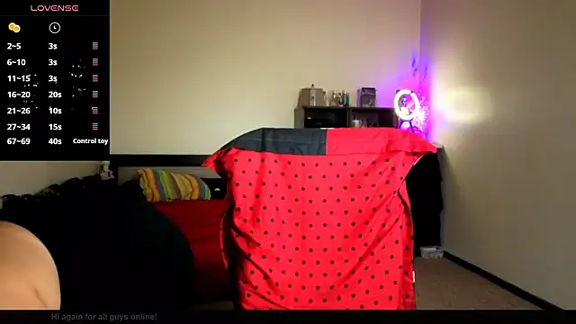 YourDreamLoverr online show from November 2025 01:11:01 AM