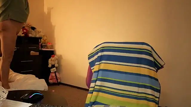 YourDreamLoverr online show from November 2025 12:36:01 AM