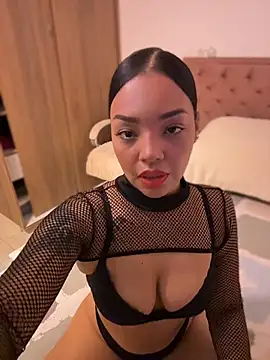 Sara LipsX online show from June 2026 02:24:02 AM