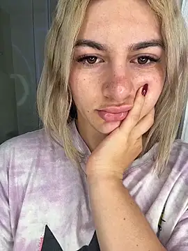 AtheneaRossi online show from February 2026 09:42:02 AM