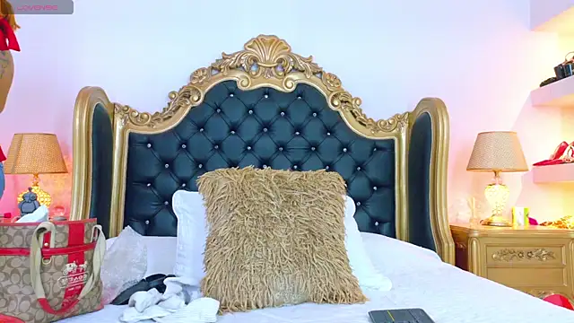 AdelinaVans online show from July 2026 11:48:01 AM
