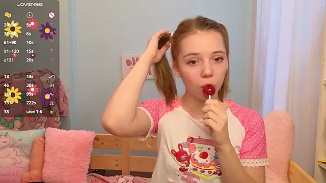 Snapshot of PrincessLittleKiki chatting on October 2025 07:16:01 AM PrincessLittleKiki online show from October 2025 07:16:01 AM