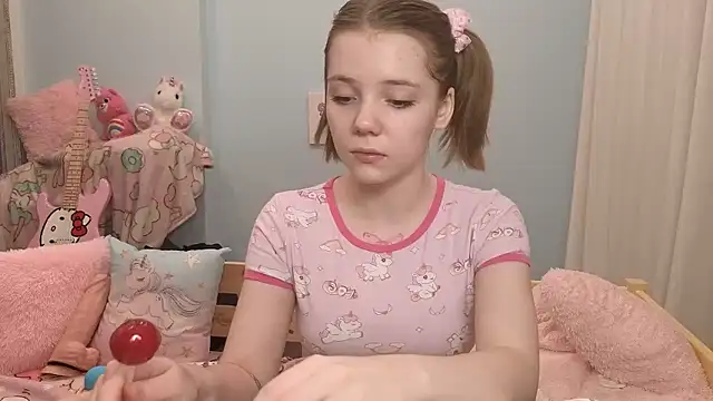 PrincessLittleKiki online show from January 2026 03:39:01 PM