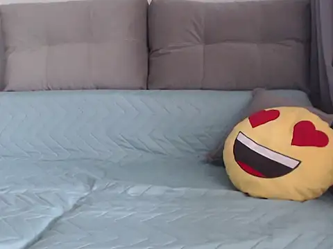  JustmeHere  online show from April 2026 07:22:01 AM