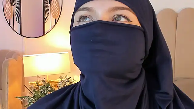 Snapshot of anna-henao chatting on December 2024 03:26:01 PM anna-henao online show from December 2024 03:26:01 PM