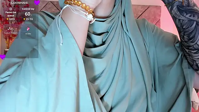 Snapshot of anna-henao chatting on November 2025 06:43:02 PM anna-henao online show from November 2025 06:43:02 PM