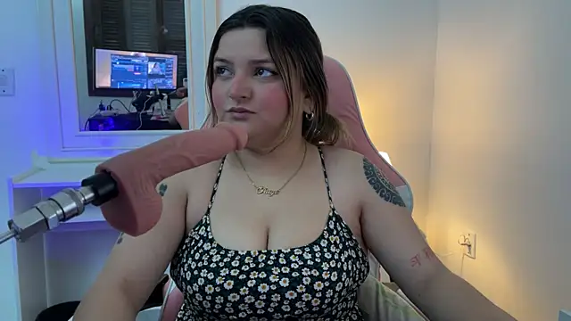 Snapshot of SweetPaige_ chatting on September 2025 03:50:01 PM SweetPaige online show from September 2025 03:50:01 PM