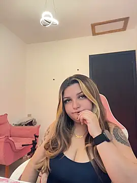 Snapshot of SweetPaige_ chatting on May 2026 04:36:01 PM SweetPaige online show from May 2026 04:36:01 PM