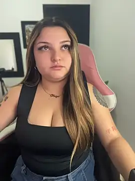 Snapshot of SweetPaige_ chatting on June 2026 01:06:02 PM SweetPaige online show from June 2026 01:06:02 PM