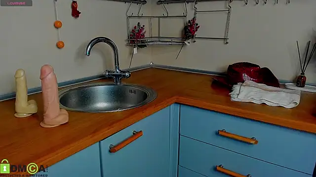 mira robinsonnn online show from February 2025 07:38:01 PM