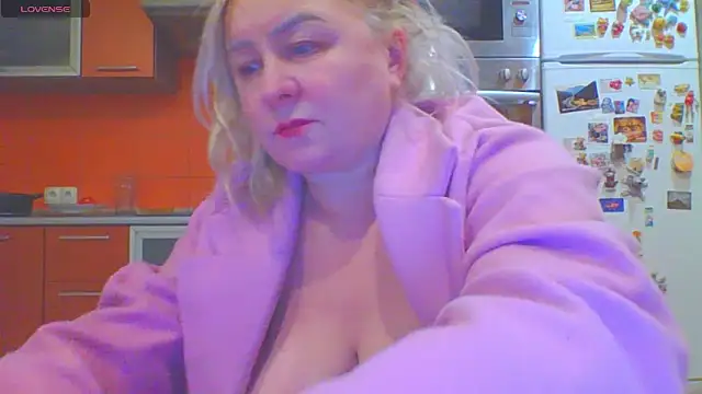 mira robinsonnn online show from January 2026 02:12:02 PM