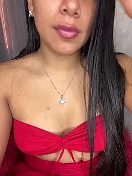 LinnaGardenia online show from March 2025 10:20:01 PM