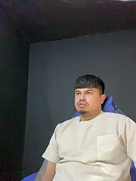 Snapshot of DickMasterfindom chatting on July 2026 01:22:01 AM DickMasterfindom online show from July 2026 01:22:01 AM