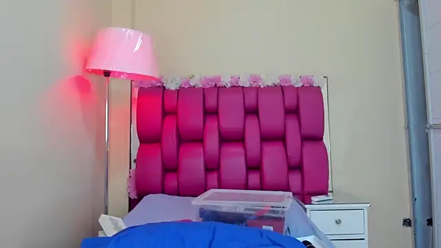 Gabriela Brown online show from February 2025 05:01:02 PM