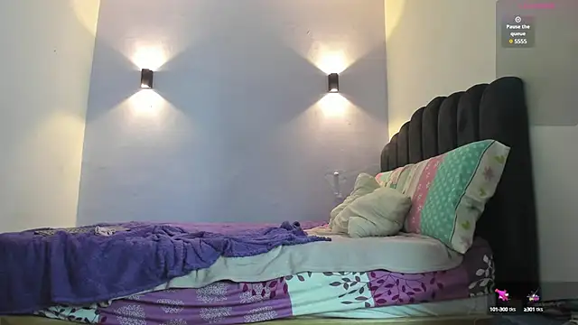 Sofia Clauss  online show from January 2025 05:11:01 AM