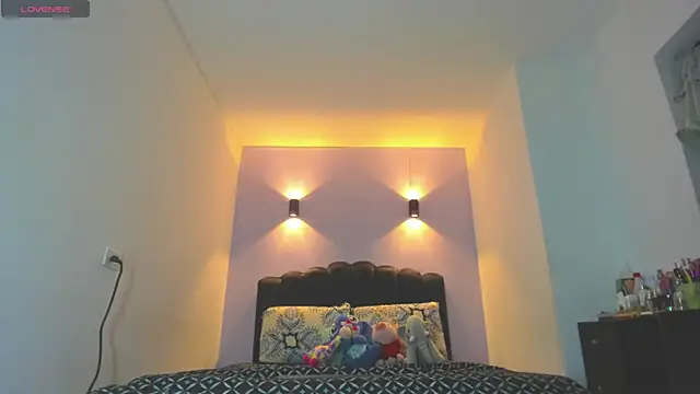 Sofia Clauss  online show from April 2026 04:46:02 AM