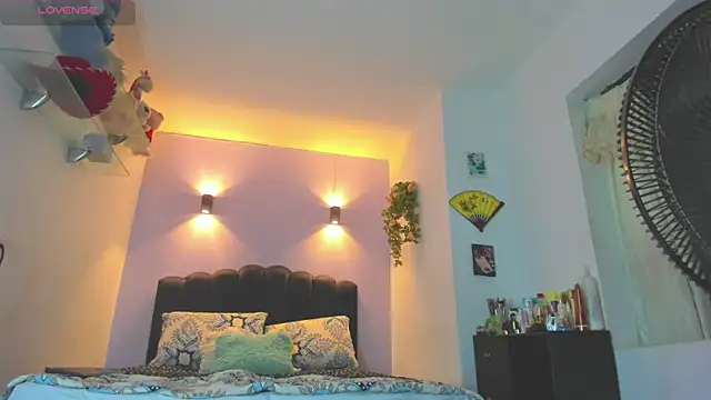 Sofia Clauss  online show from July 2026 04:08:02 AM