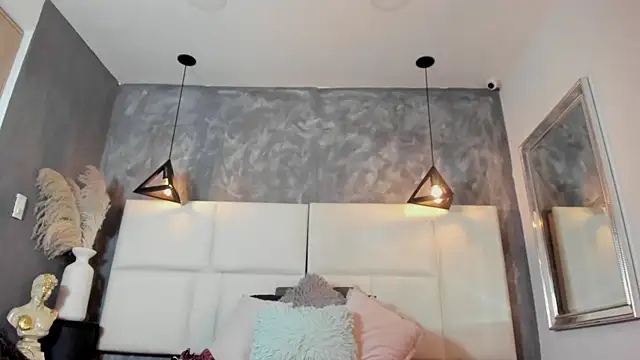 Sofia Clauss  online show from July 2026 04:19:02 AM