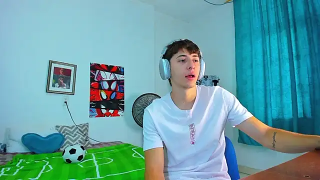 Snapshot of AlessandroDybala chatting on May 2026 12:12:01 PM AlessandroDybala online show from May 2026 12:12:01 PM