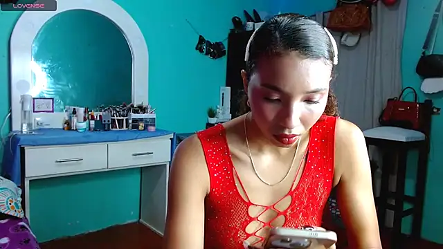 sensitive brunette online show from November 2025 09:37:01 PM