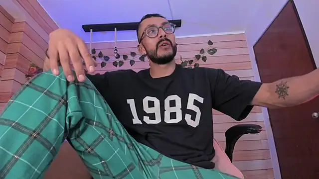 Tom cooper  online show from February 2025 07:14:01 PM