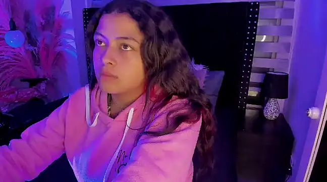 Sofiia-Rubb online show from February 2025 03:44:01 AM