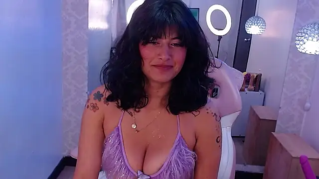 candy lux  online show from February 2025 02:31:02 PM