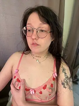 emigooflordXD online show from February 2025 09:44:01 AM