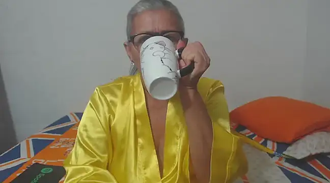 candy mature  online show from February 2025 10:31:01 PM