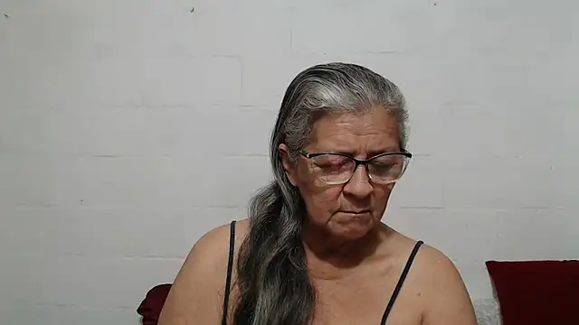 candy mature  online show from October 2025 12:06:01 PM