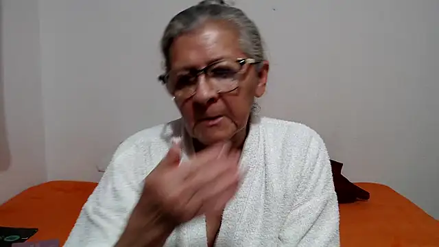 candy mature  online show from July 2026 10:47:02 PM