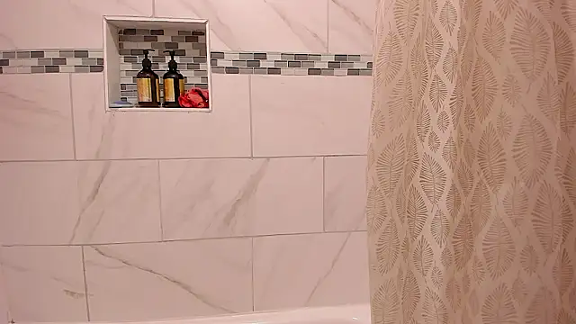 yiauana online show from March 2026 03:12:01 AM