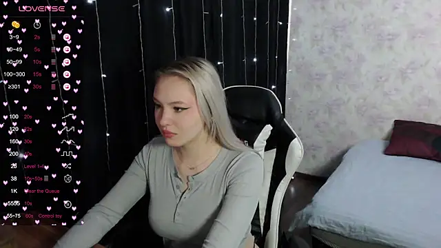 VikaPowers online show from March 2025 06:32:01 AM