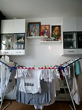 AvaLloyd online show from February 2025 02:35:02 PM