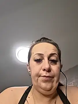 AvaLloyd online show from February 2026 03:03:01 AM