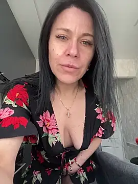 Snapshot of CuteNata chatting on April 2026 11:12:01 AM CuteNata online show from April 2026 11:12:01 AM