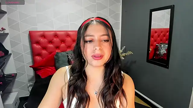 MiaWils  online show from February 2025 07:33:02 PM
