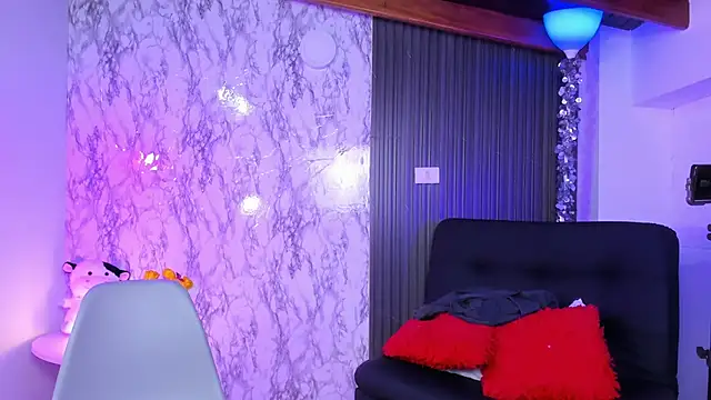 chloe blue online show from February 2025 11:41:02 AM