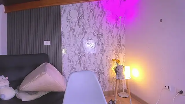 chloe blue online show from January 2026 11:26:01 AM