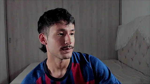 dimitri targaryen online show from April 2026 01:50:01 PM