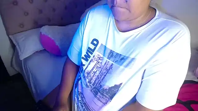 KittyHot20 online show from April 2026 09:15:02 PM