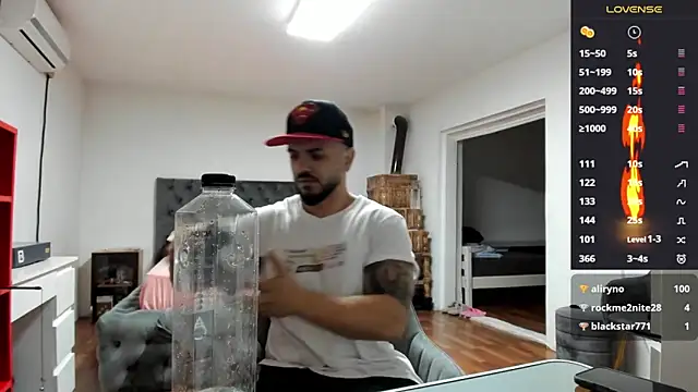 supermanboy94 online show from November 2025 06:34:02 AM