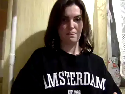 Karolina llove online show from December 2024 04:31:01 PM