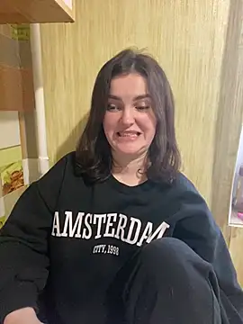 Karolina llove online show from January 2025 12:33:01 PM