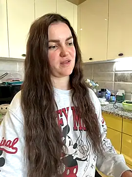 Karolina llove online show from October 2025 11:10:01 AM